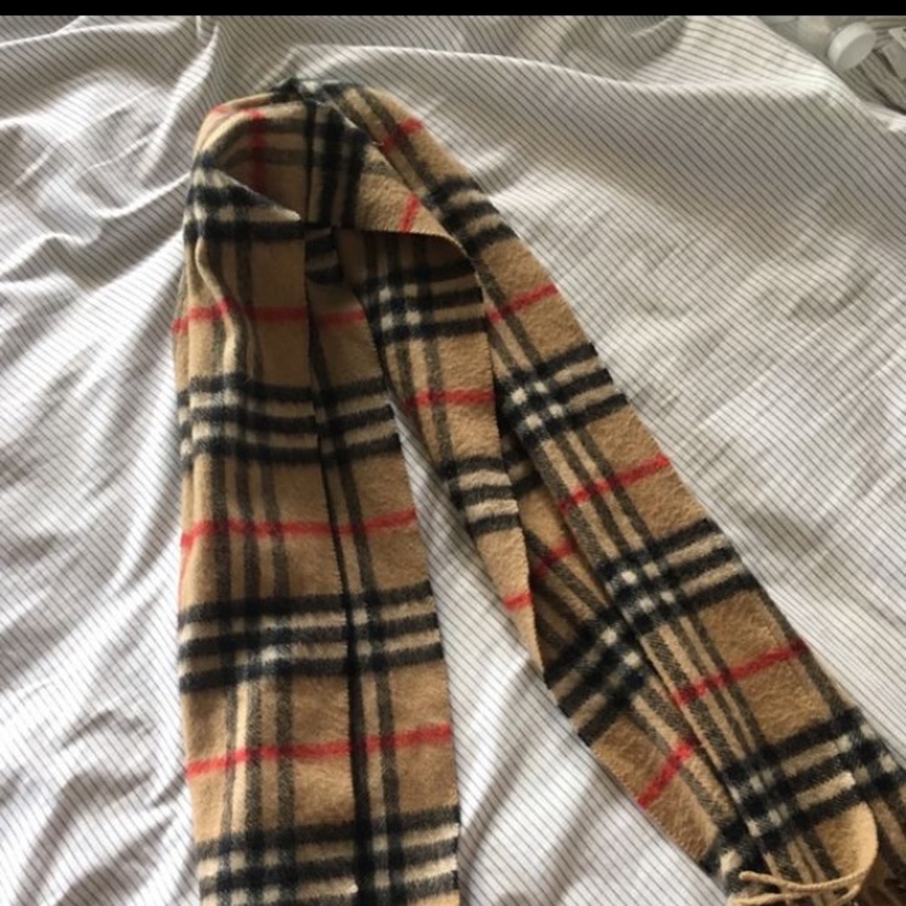 Burberry scurf